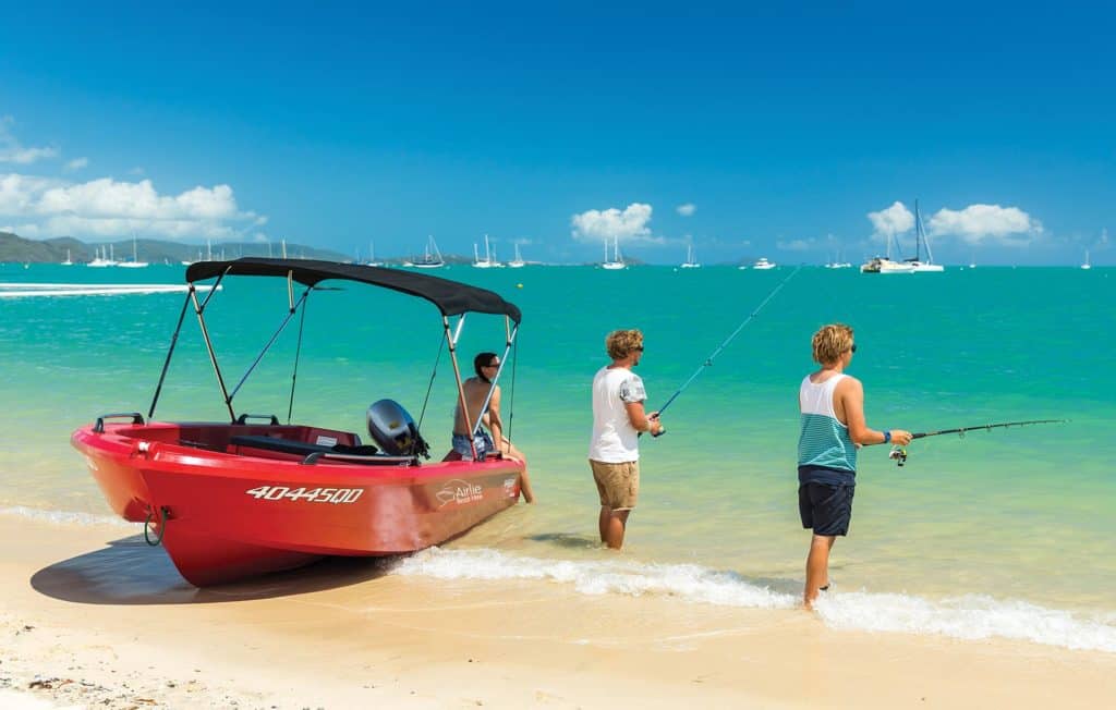 Airlie_Boat_Hire_Fishing_Beach